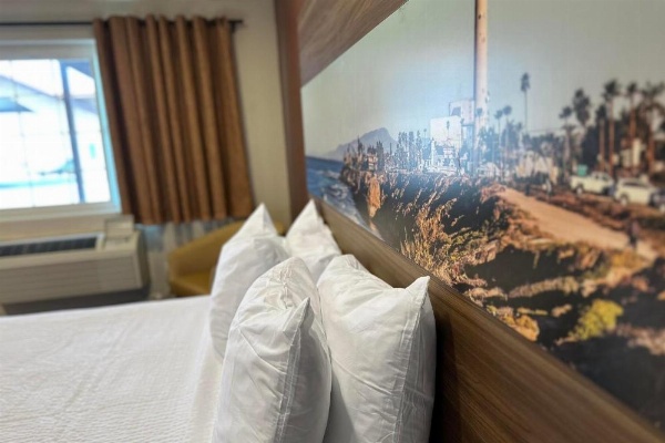 Hyland Inn near Legoland image 10