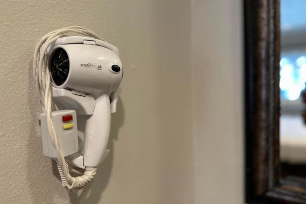 Hyland Inn near Legoland image 11