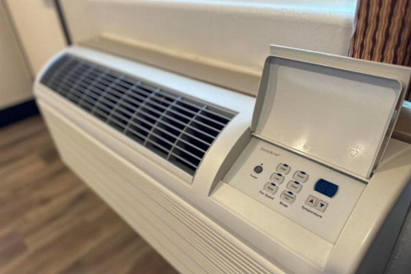 Hyland Inn near Legoland image 18