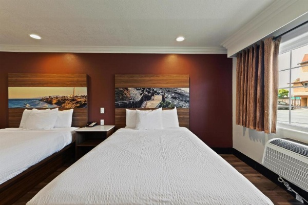 Hyland Inn near Legoland image 29